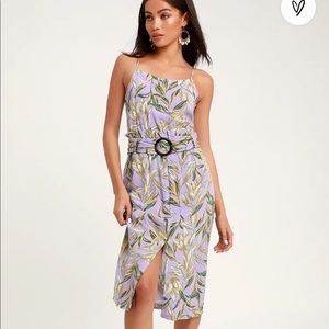 BRANDNEW J. O.A. Raya Lavender Floral Print Belted Midi Dress